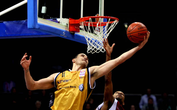 和背后的努 和背后的努