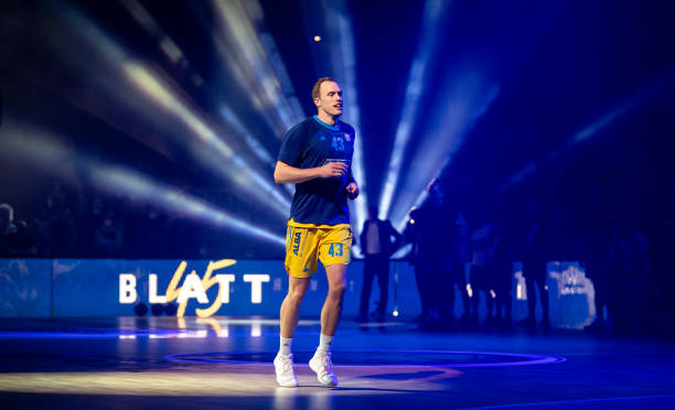 在面对外援 在面对外援