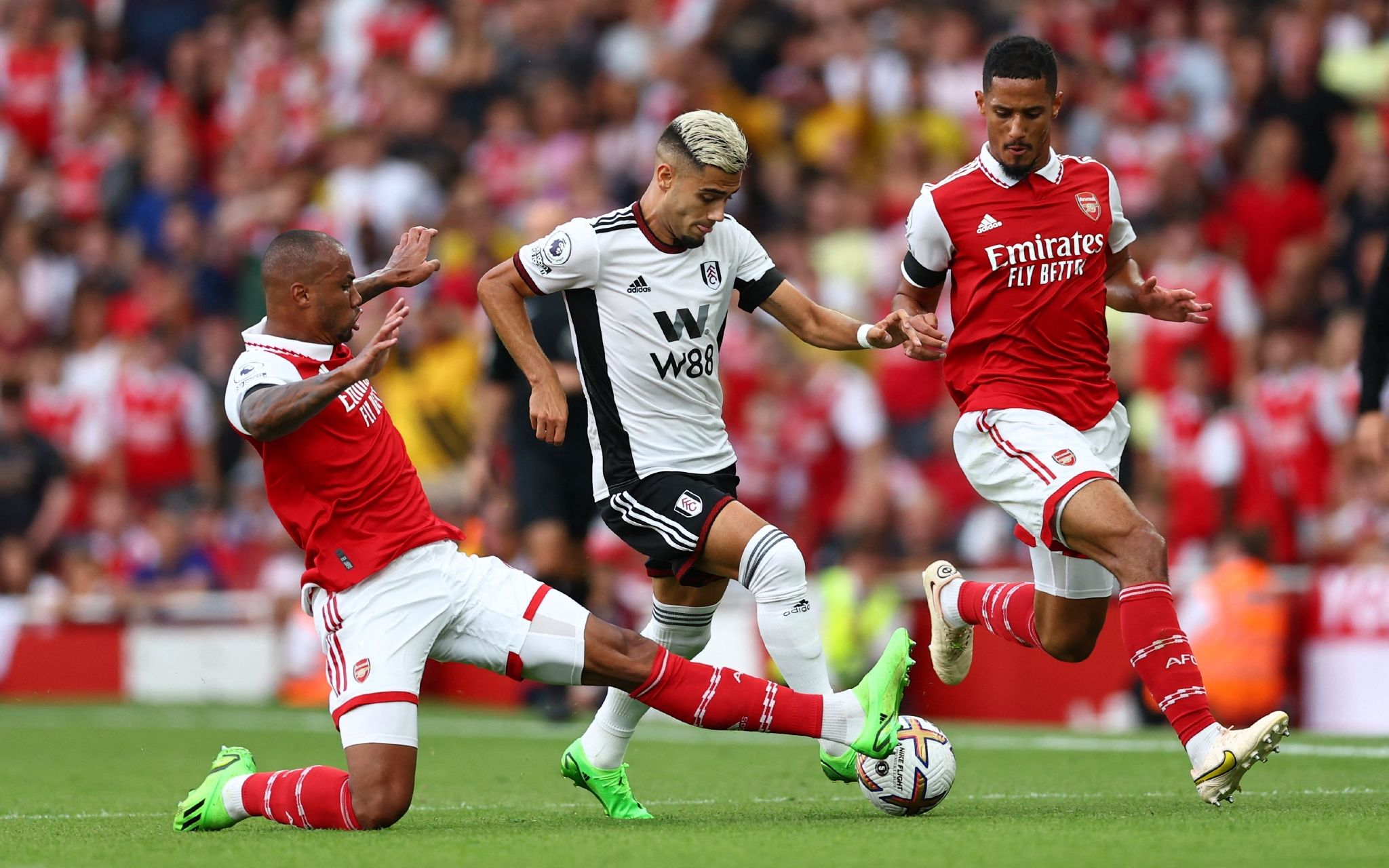 争格局中的 争格局中的