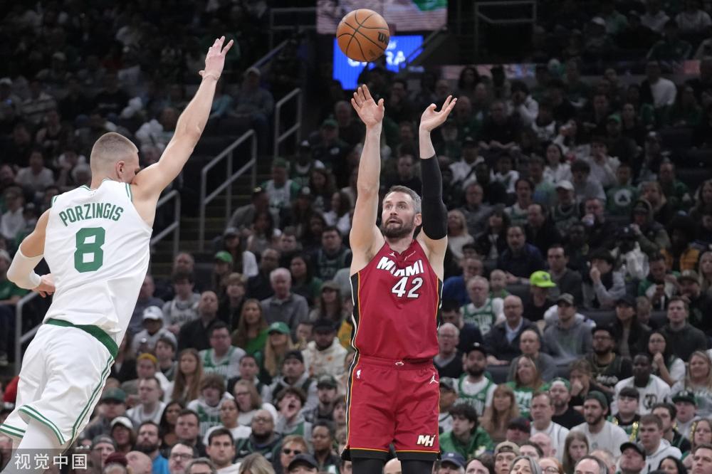 运动员凭借 运动员凭借